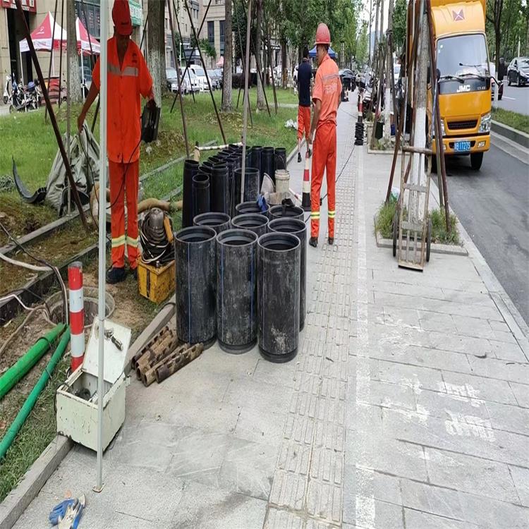 堆龙德庆管道短管置换修复